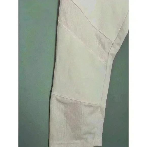 Series 8 Capri Fitness Performance Leggings (410) - Picture 5 of 9